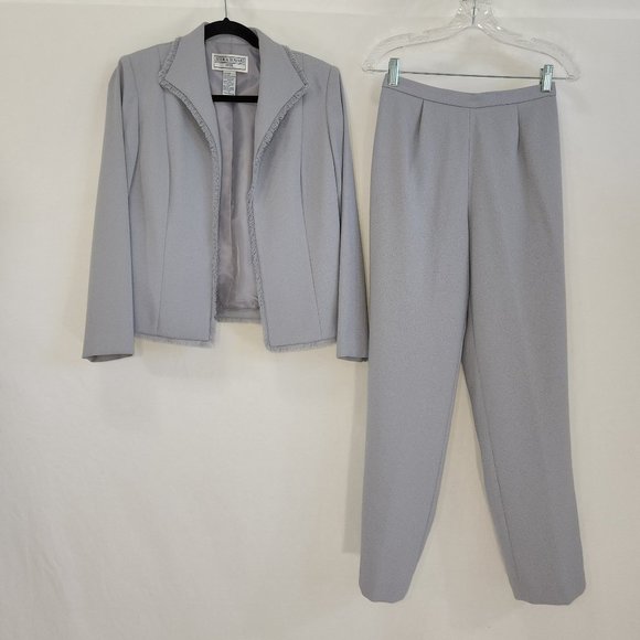 Jessica Howard Jackets & Blazers - JESSICA HOWARD Petite Set Jacket /Pants Size 8 Shell 100% Polyester Lining 100%